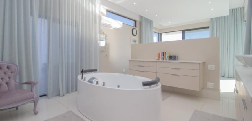 11 Bedroom house for sale in Camps Bay, Cape Town