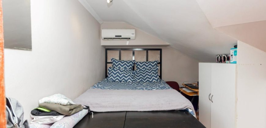 4 Bedroom House for Sale in Woodstock