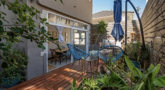 1 Bedroom Apartment for Sale in Green Point
