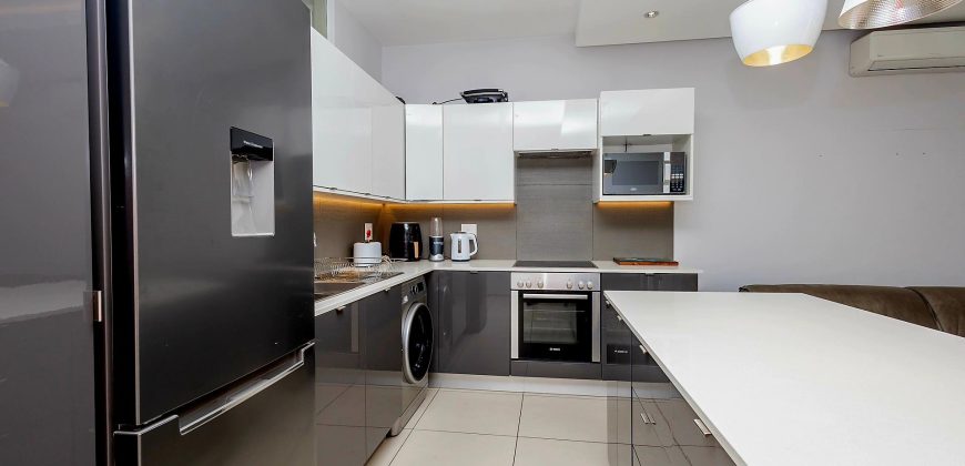 1 Bedroom Flat for Sale in Green Point