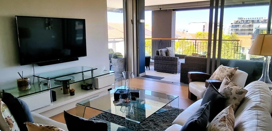 3 Bedroom Apartment / Flat for Sale in Sea Point