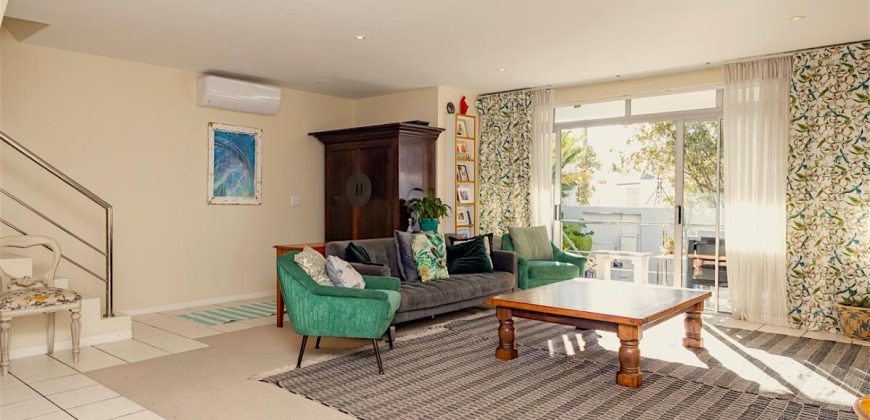 3 Bedroom Townhouse for Sale in Camps Bay