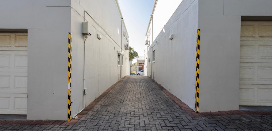 3 Bedroom Townhouse for Sale in Camps Bay